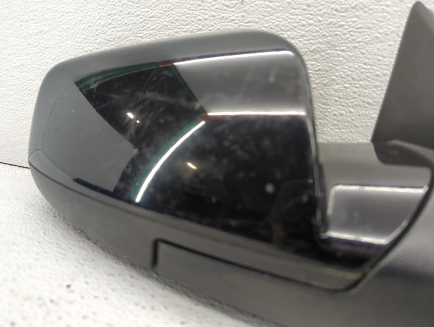 2010-2011 Chevrolet Equinox Passenger Side View Mirror - Right Door Mirror OEM Used - Oemusedautoparts1.com