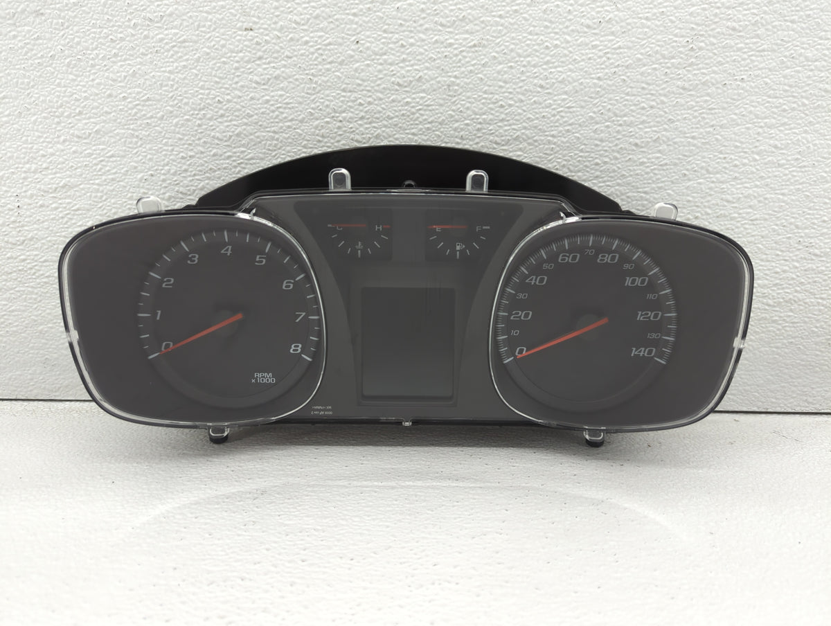2011 Chevrolet Equinox Instrument Cluster Speedometer Gauges P/N:22783663 20978081, 20978079, 22783661 Miles: Fits OEM Used 