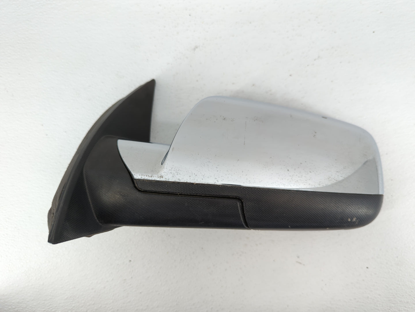 2010-2011 Chevrolet Equinox Driver Side View Mirror - Left Door Mirror OEM Used - Oemusedautoparts1.com