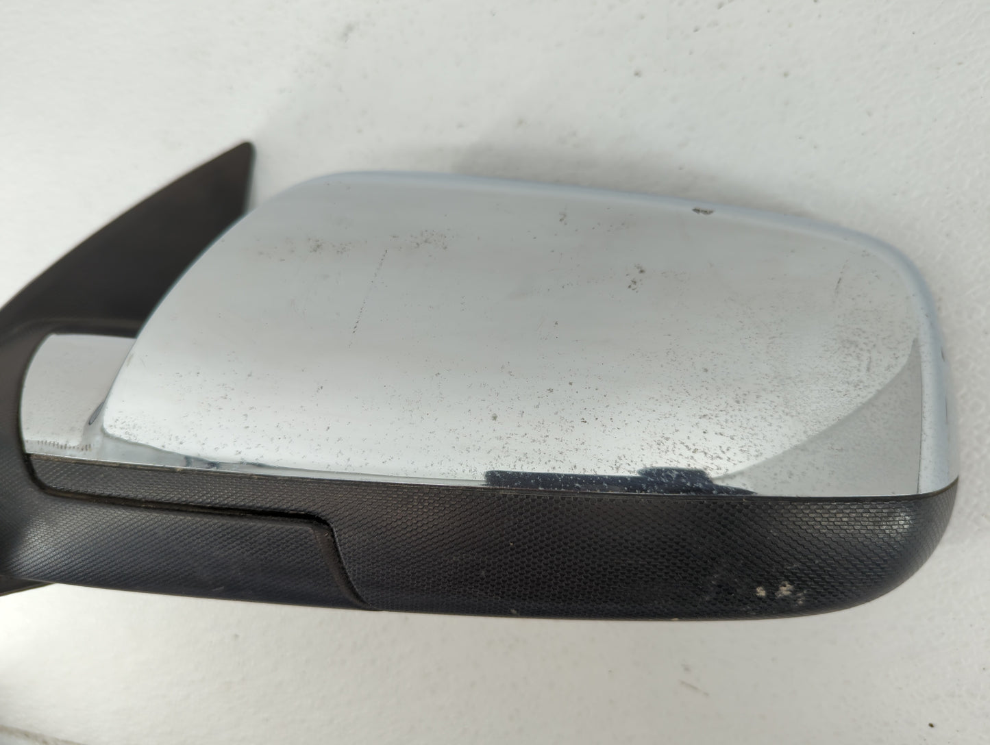 2010-2011 Chevrolet Equinox Driver Side View Mirror - Left Door Mirror OEM Used - Oemusedautoparts1.com
