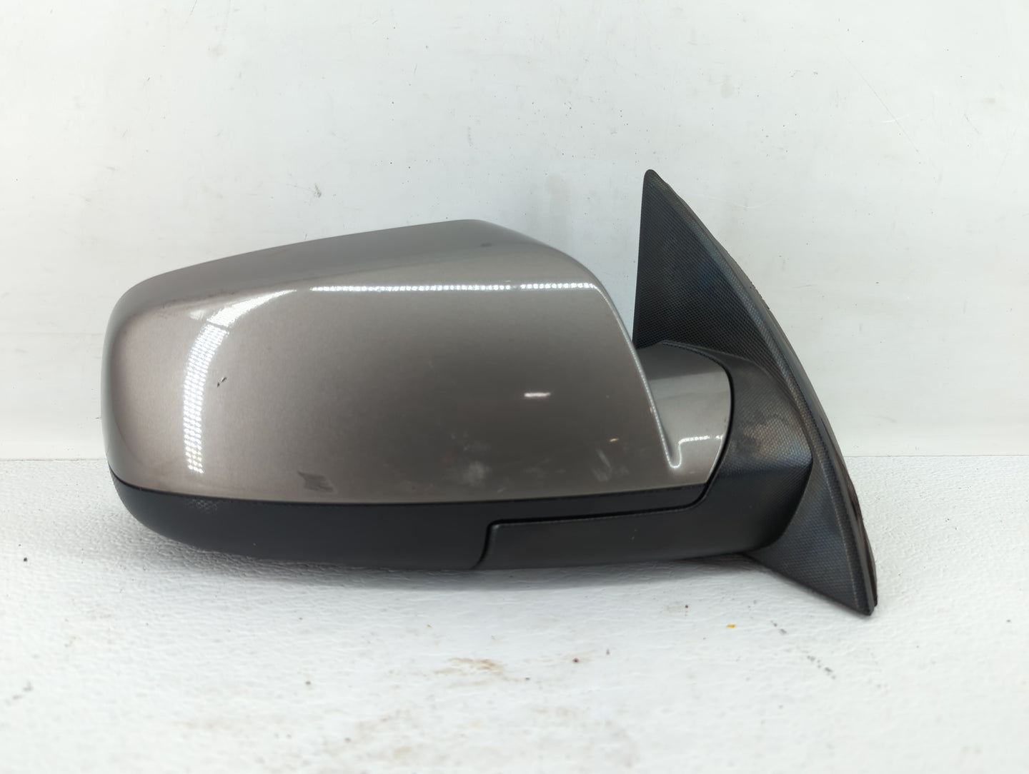 2010-2011 Chevrolet Equinox Passenger Side View Mirror - Right Door Mirror OEM Used - Oemusedautoparts1.com