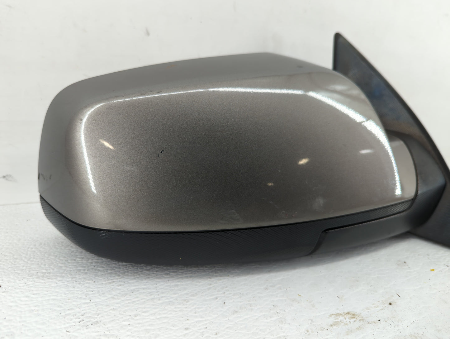 2010-2011 Chevrolet Equinox Passenger Side View Mirror - Right Door Mirror OEM Used - Oemusedautoparts1.com