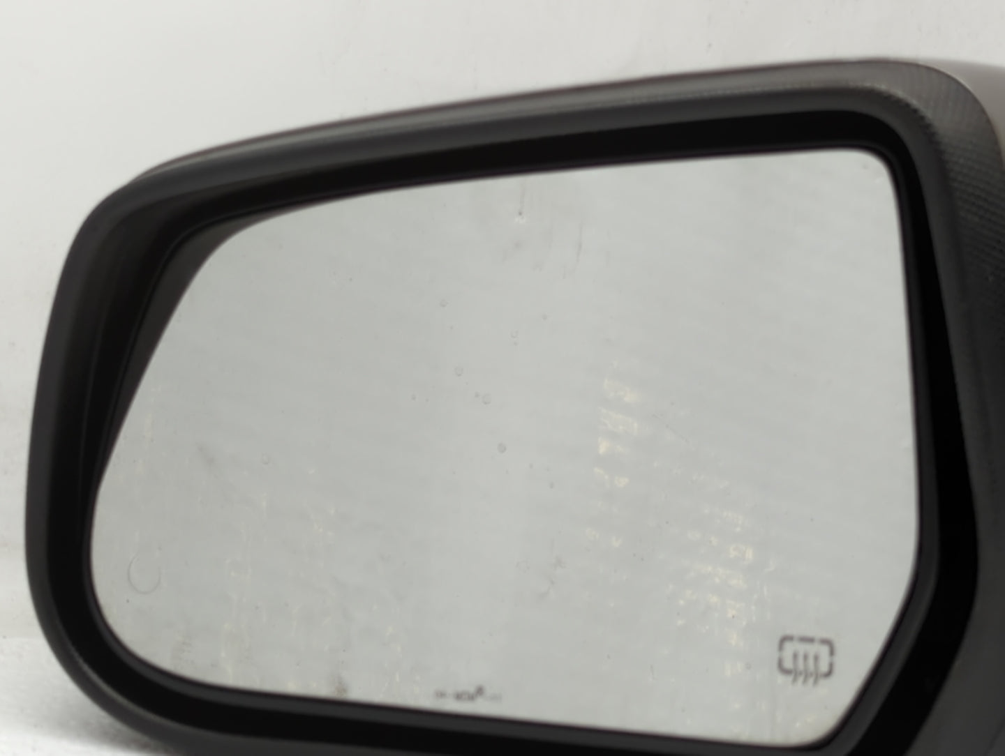 2010-2011 Chevrolet Equinox Driver Side View Mirror - Left Door Mirror OEM Used - Oemusedautoparts1.com