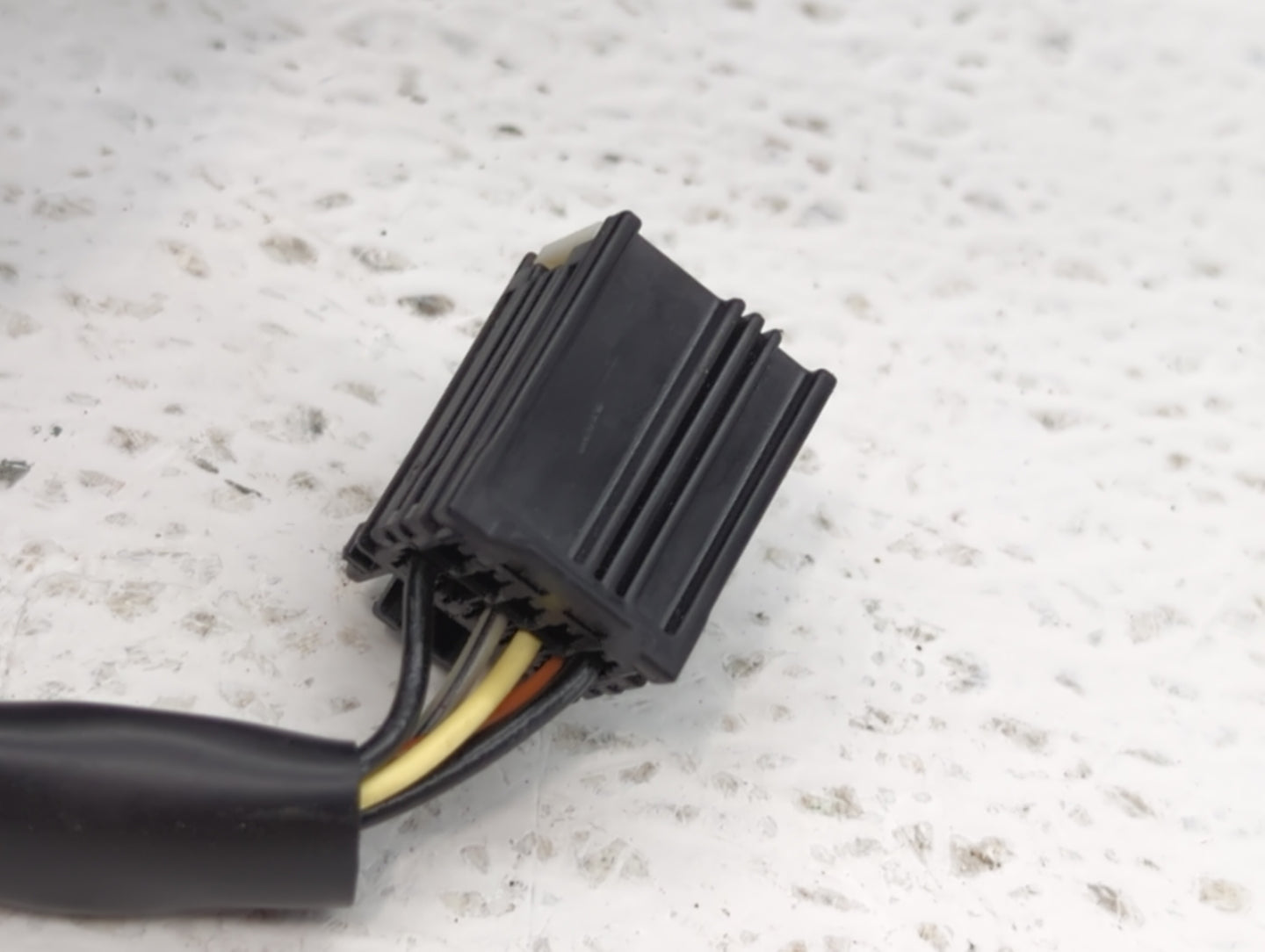 2010-2011 Chevrolet Equinox Passenger Side View Mirror - Right Door Mirror OEM Used - Oemusedautoparts1.com