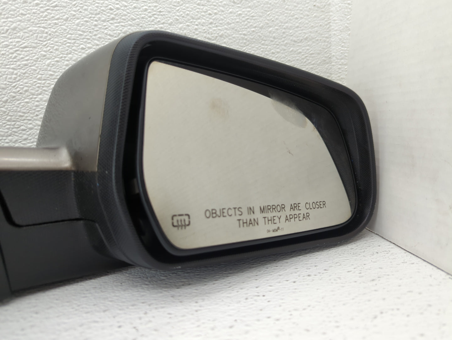 2010-2011 Chevrolet Equinox Passenger Side View Mirror - Right Door Mirror OEM Used - Oemusedautoparts1.com