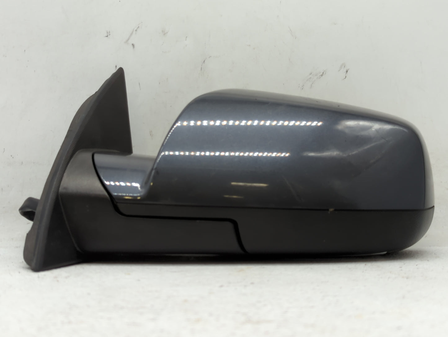 2010-2011 Chevrolet Equinox Driver Side View Mirror - Left Door Mirror OEM Used - Oemusedautoparts1.com