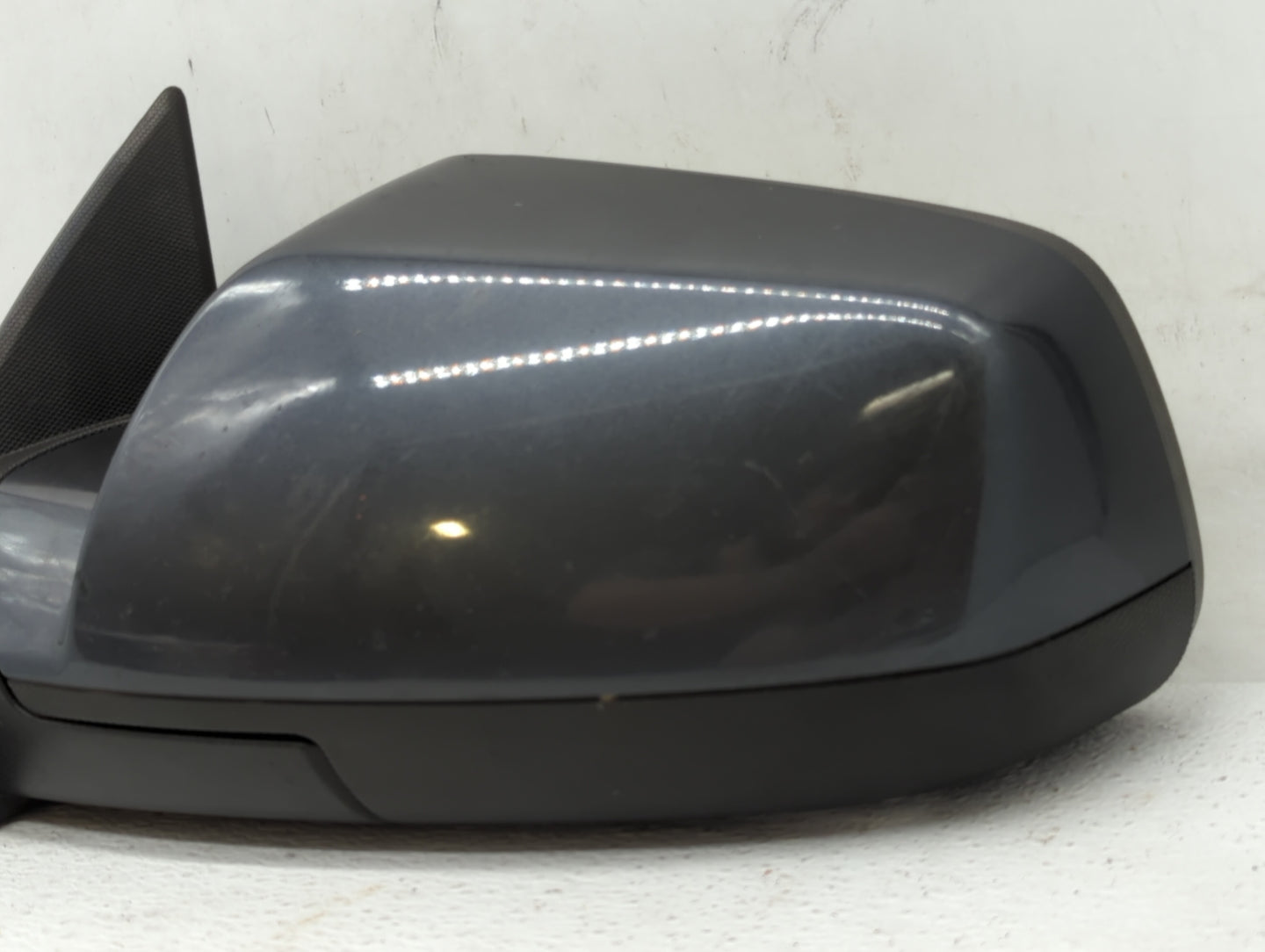 2010-2011 Chevrolet Equinox Driver Side View Mirror - Left Door Mirror OEM Used - Oemusedautoparts1.com
