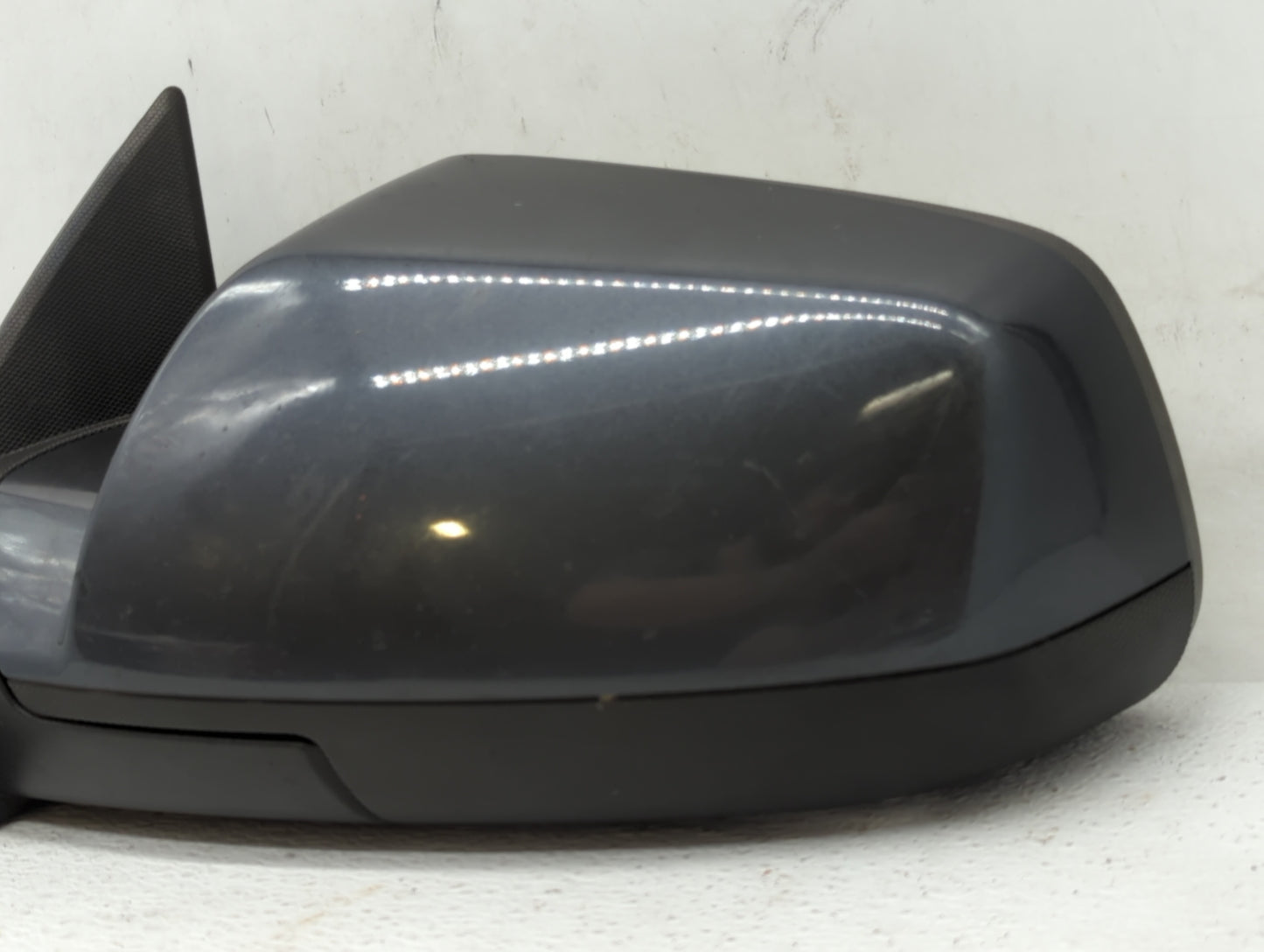 2010-2011 Chevrolet Equinox Driver Side View Mirror - Left Door Mirror OEM Used - Oemusedautoparts1.com