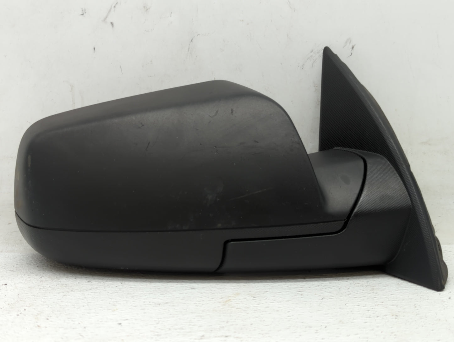 2010-2011 Chevrolet Equinox Passenger Side View Mirror - Right Door Mirror OEM Used - Oemusedautoparts1.com