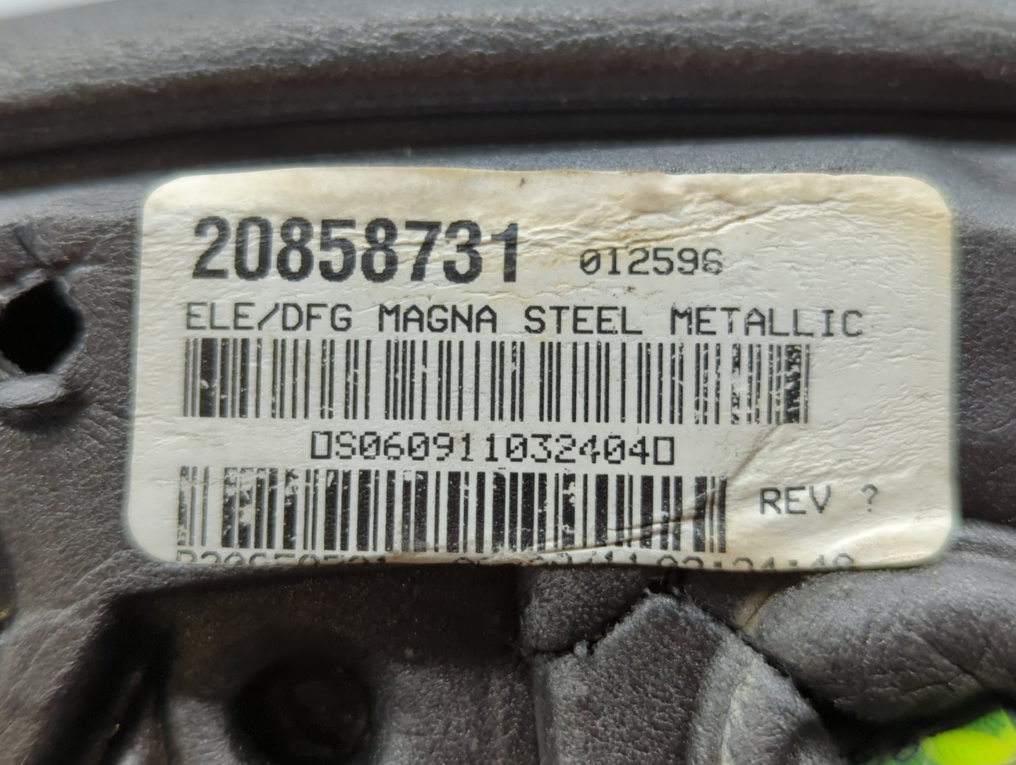 2010-2011 Chevrolet Equinox Driver Side View Mirror - Left Door Mirror OEM Used - Oemusedautoparts1.com