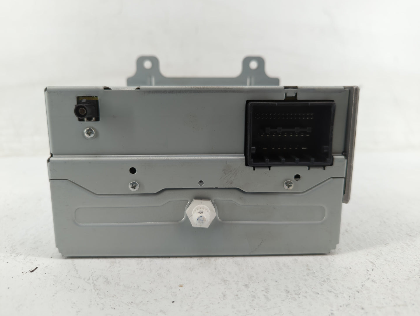 2011-2012 Chevrolet Equinox Radio AM FM Cd Player Receiver Replacement P/N:20983516 Fits Fits 2010 2011 2012 OEM Used Auto P