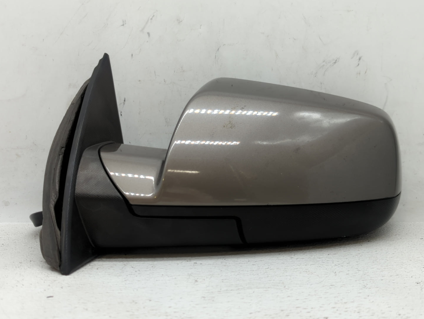 2010-2011 Chevrolet Equinox Driver Side View Mirror - Left Door Mirror OEM Used - Oemusedautoparts1.com