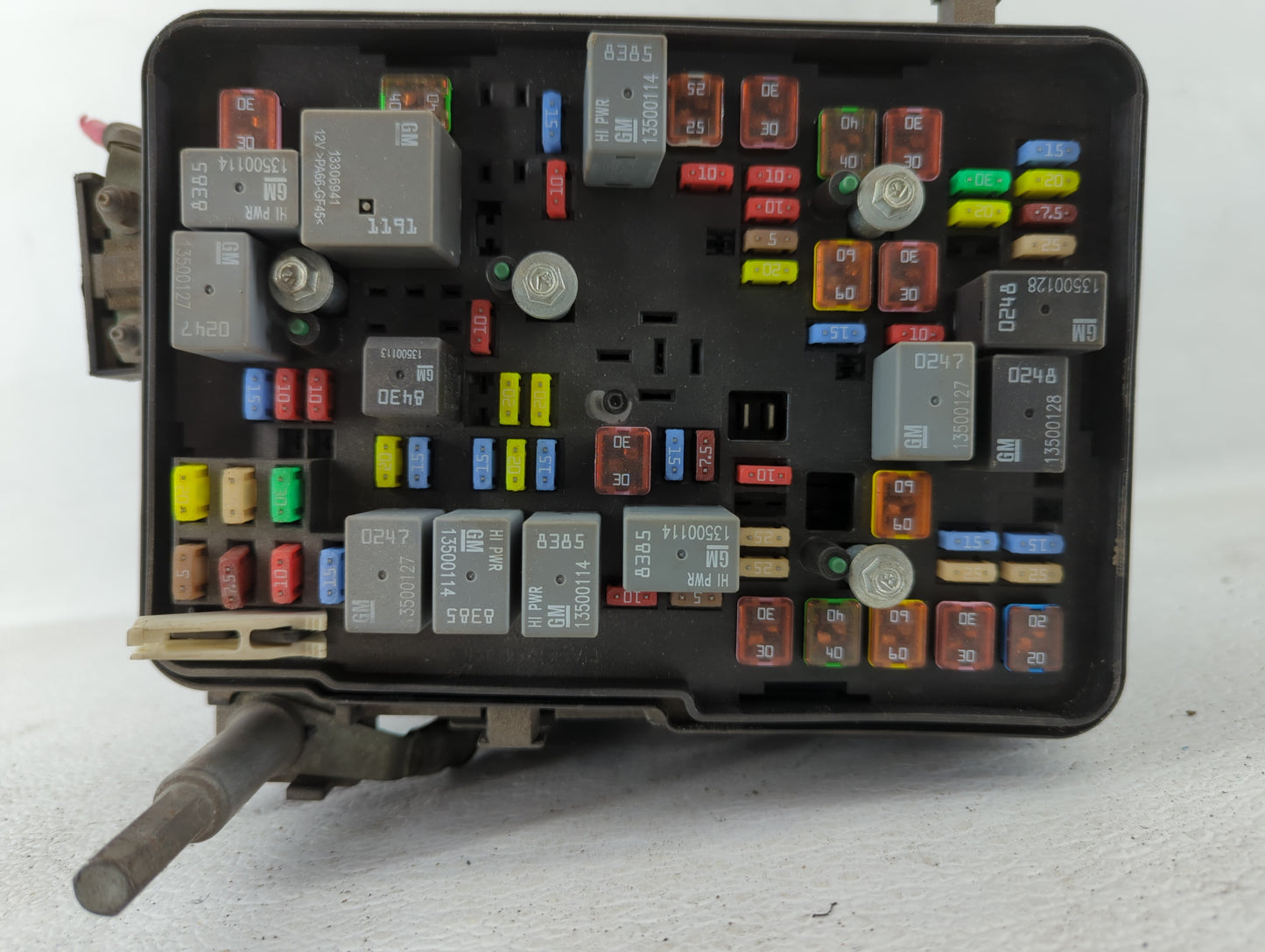 2011 Chevrolet Equinox Fusebox Fuse Box Panel Relay Module P/N:20899627 20899629 Fits OEM Used Auto Parts - Oemusedautoparts