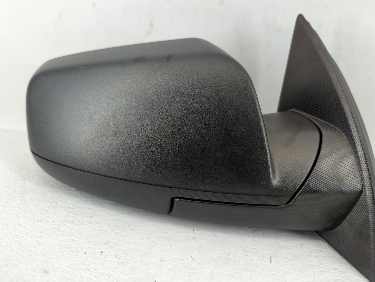 2010-2011 Chevrolet Equinox Passenger Side View Mirror - Right Door Mirror OEM Used - Oemusedautoparts1.com