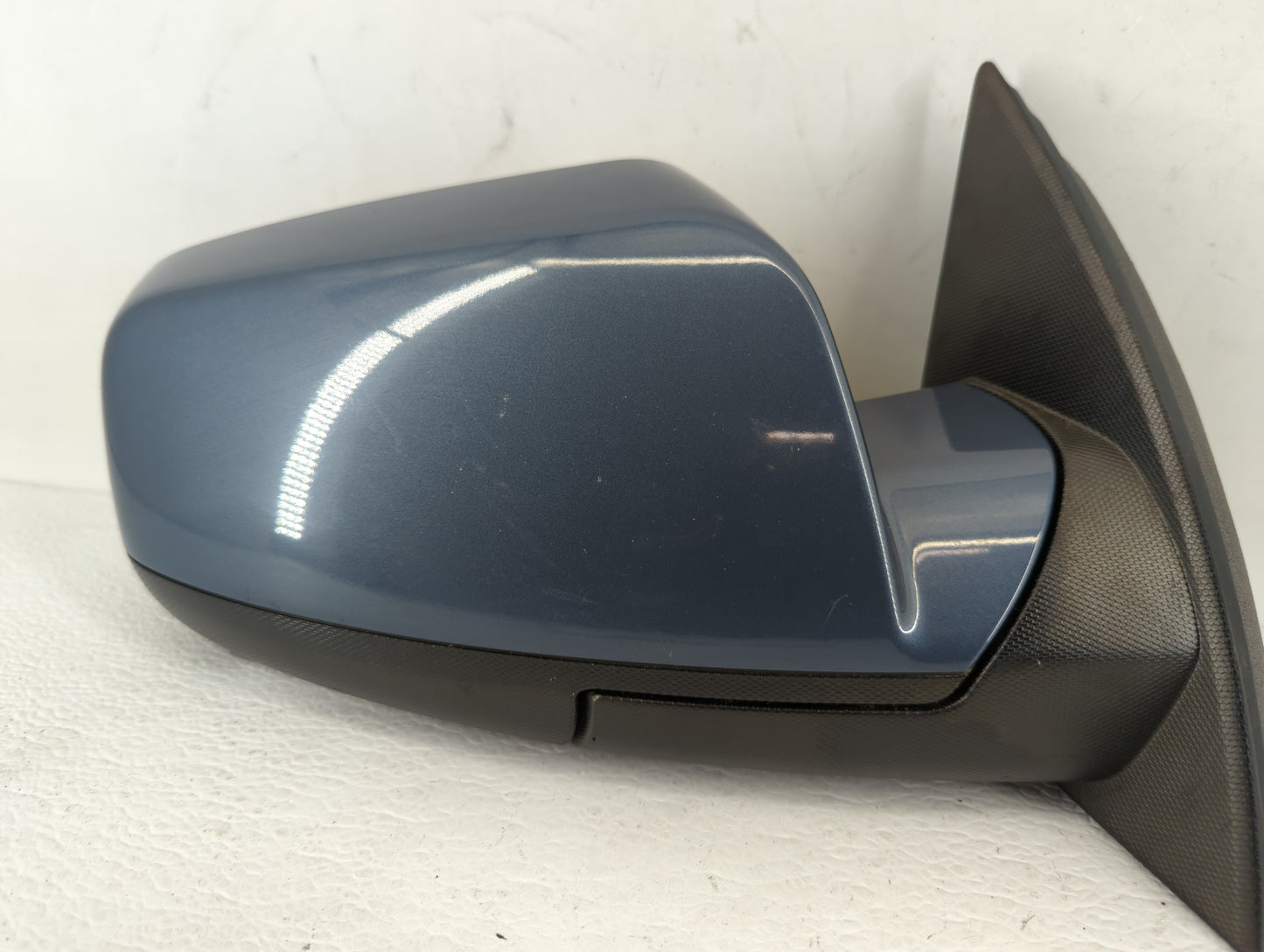 2010-2011 Chevrolet Equinox Passenger Side View Mirror - Right Door Mirror OEM Used - Oemusedautoparts1.com