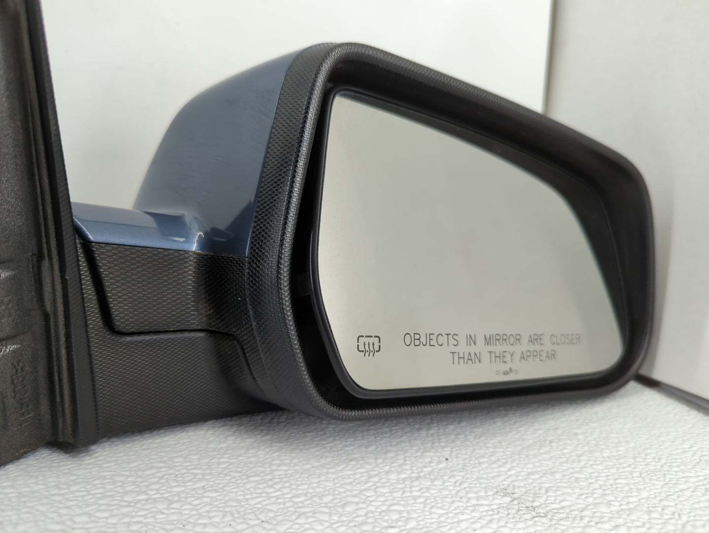 2010-2011 Chevrolet Equinox Passenger Side View Mirror - Right Door Mirror OEM Used - Oemusedautoparts1.com