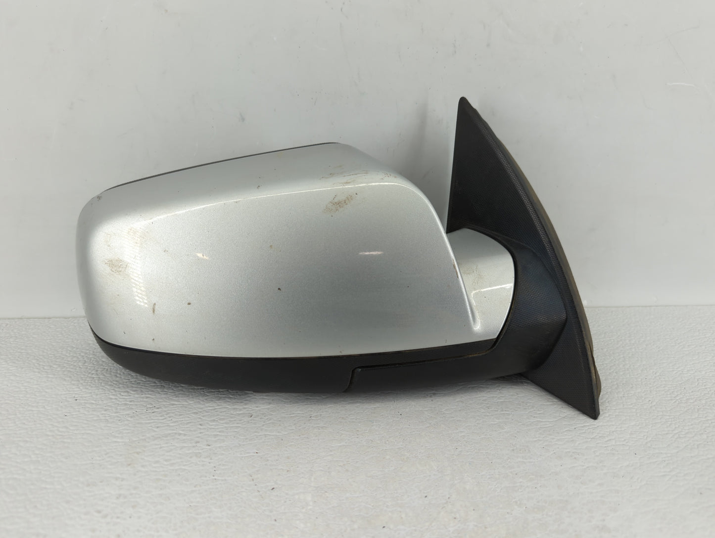 2010-2011 Chevrolet Equinox Passenger Side View Mirror - Right Door Mirror OEM Used - Oemusedautoparts1.com