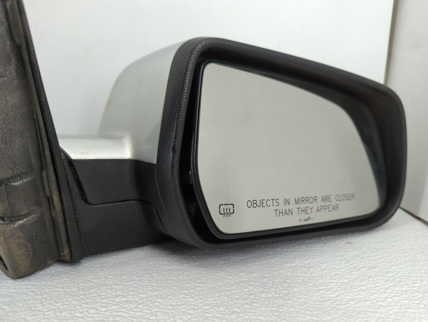 2010-2011 Chevrolet Equinox Passenger Side View Mirror - Right Door Mirror OEM Used - Oemusedautoparts1.com