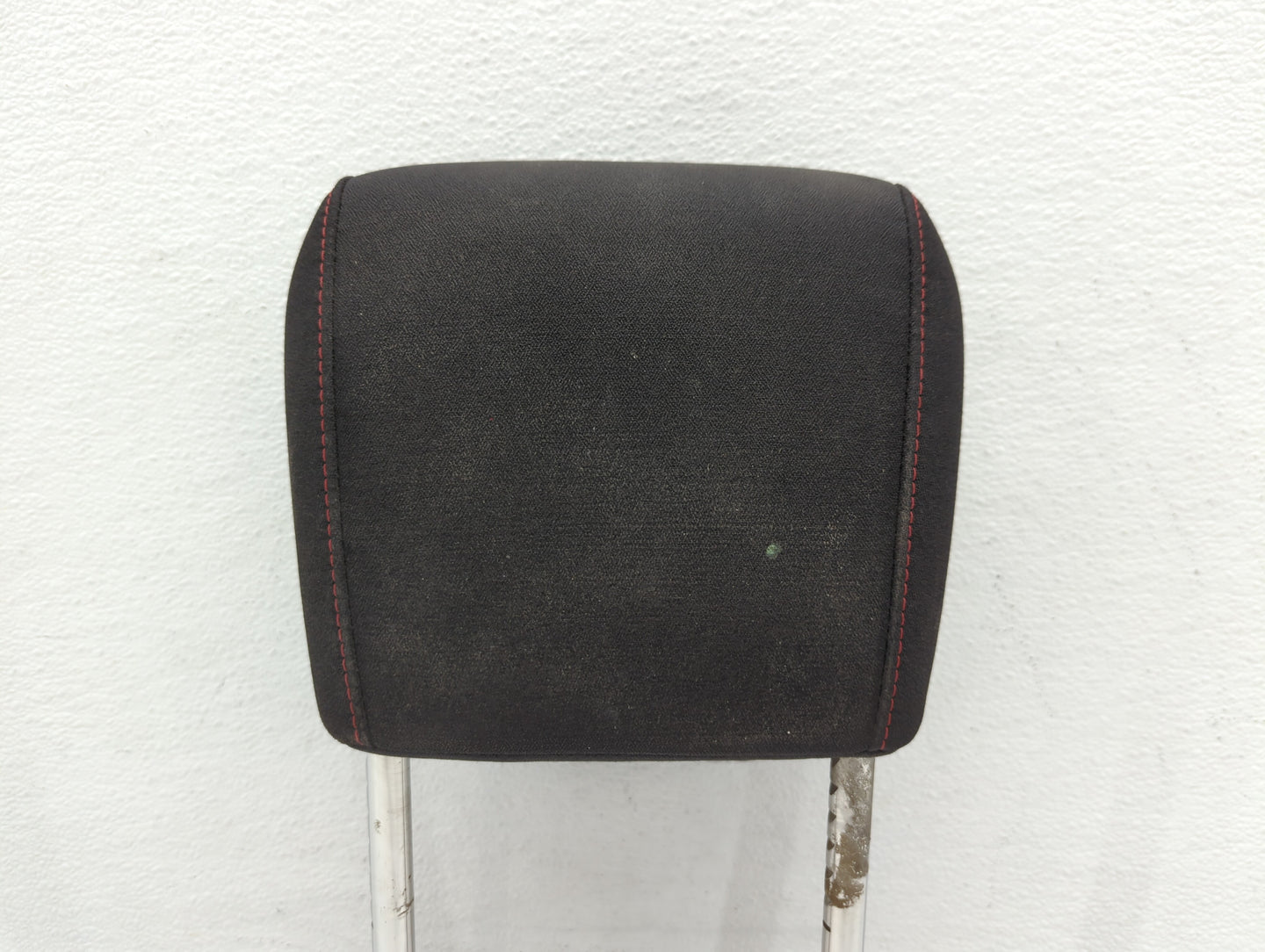 2010-2011 Chevrolet Equinox Headrest Head Rest Rear Seat - Oemusedautoparts1.com