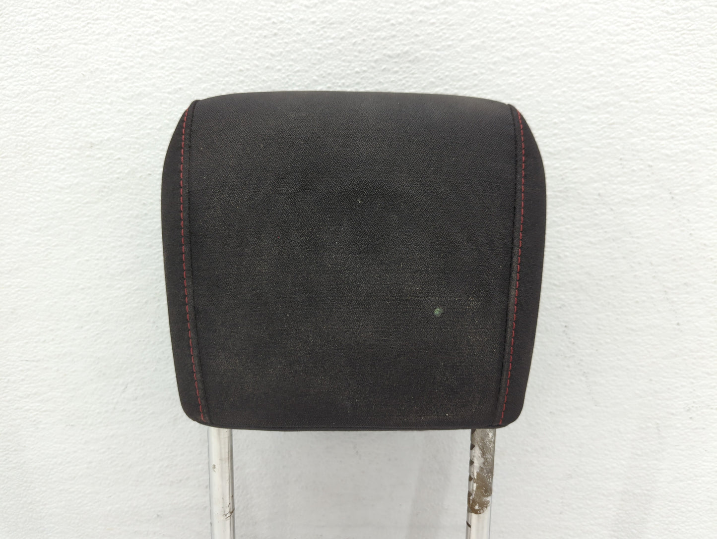 2010-2011 Chevrolet Equinox Headrest Head Rest Rear Seat - Oemusedautoparts1.com