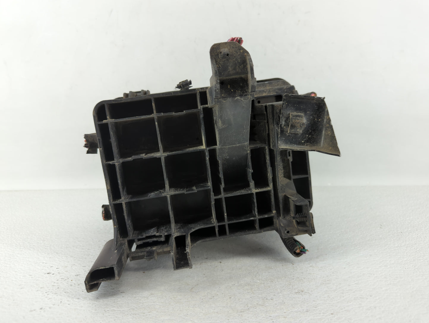 2011 Chevrolet Equinox Fusebox Fuse Box Panel Relay Module P/N:20899629 Fits OEM Used Auto Parts - Oemusedautoparts1.com