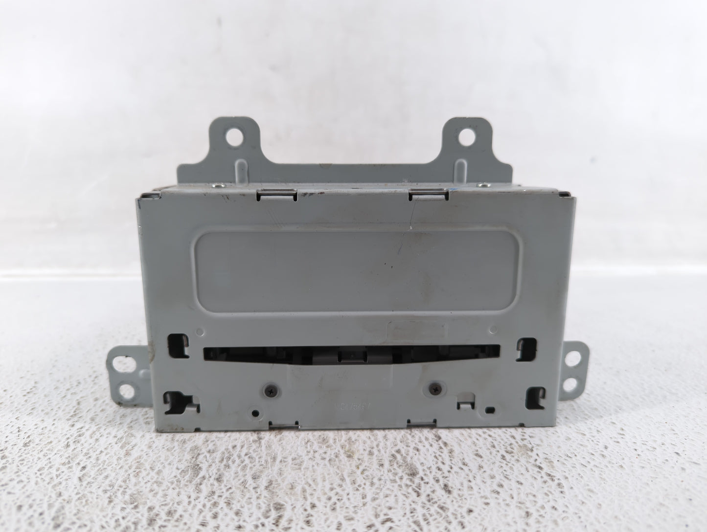 2011-2012 Chevrolet Equinox Am Fm Cd Player Radio Receiver - Oemusedautoparts1.com