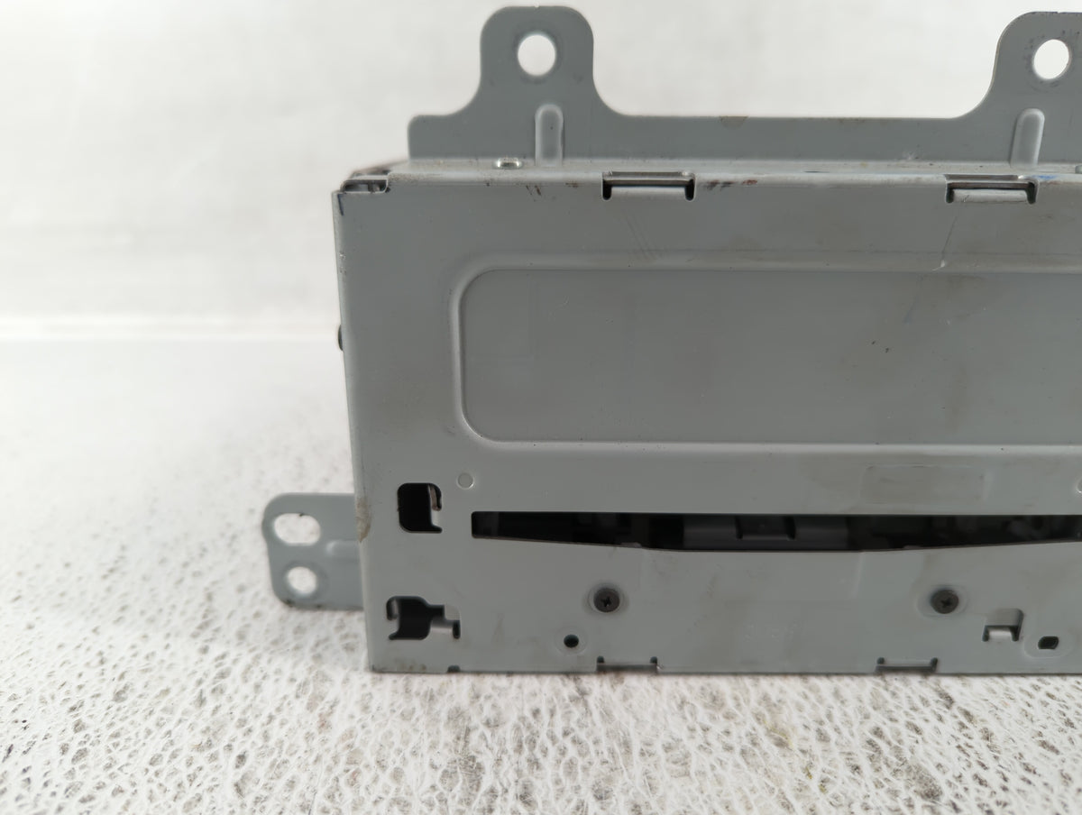 2011-2012 Chevrolet Equinox Am Fm Cd Player Radio Receiver 520221 - Oemusedautoparts1.com