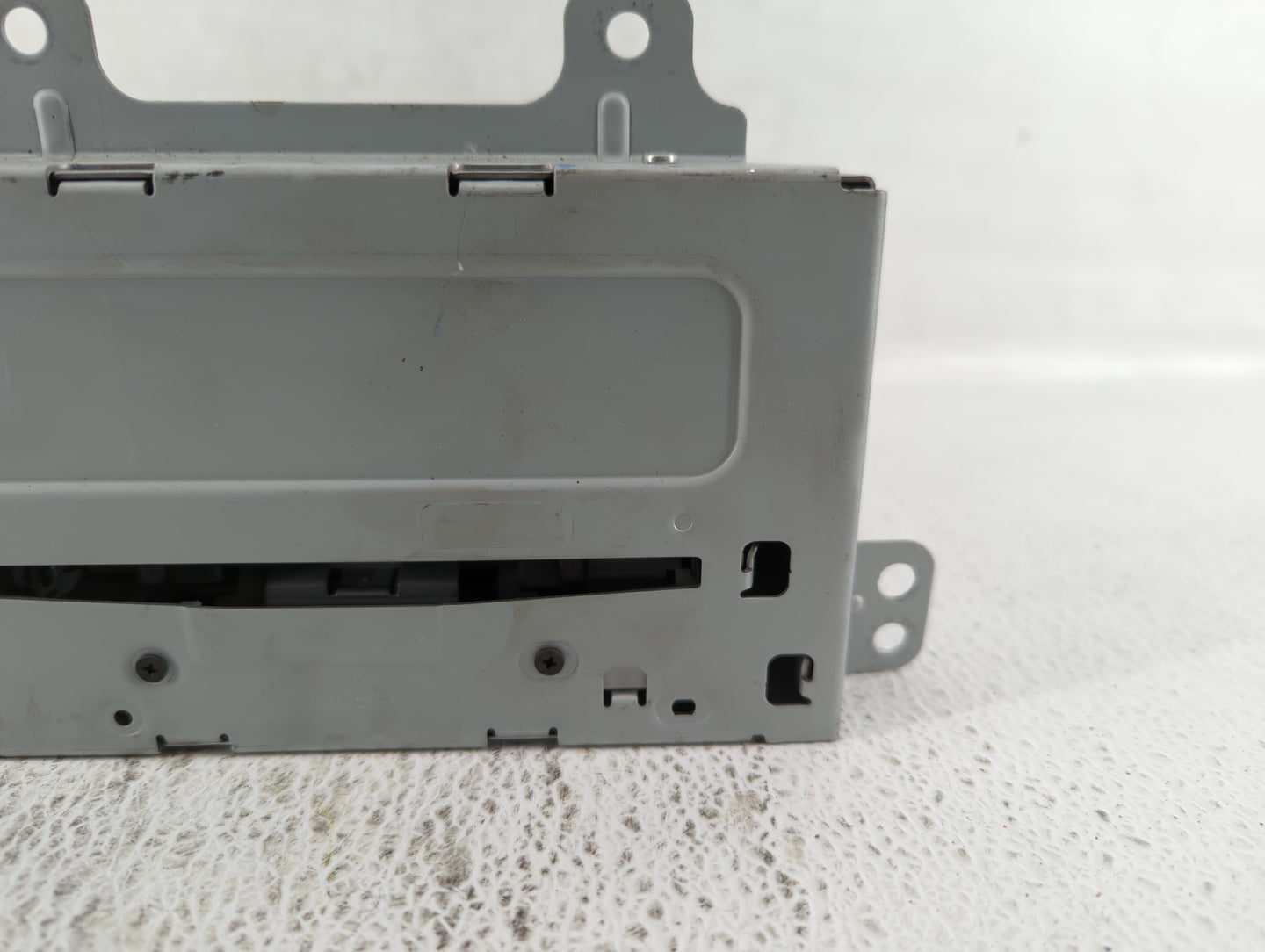 2011-2012 Chevrolet Equinox Am Fm Cd Player Radio Receiver - Oemusedautoparts1.com