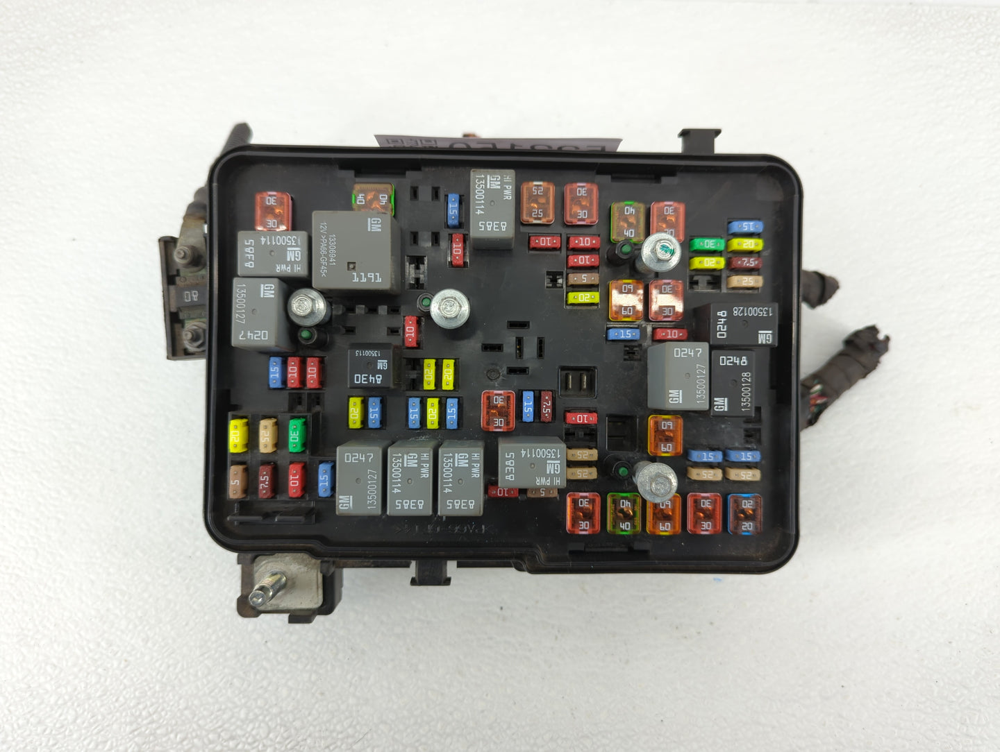 2011 Chevrolet Equinox Fusebox Fuse Box Panel Relay Module P/N:20899629 Fits OEM Used Auto Parts - Oemusedautoparts1.com