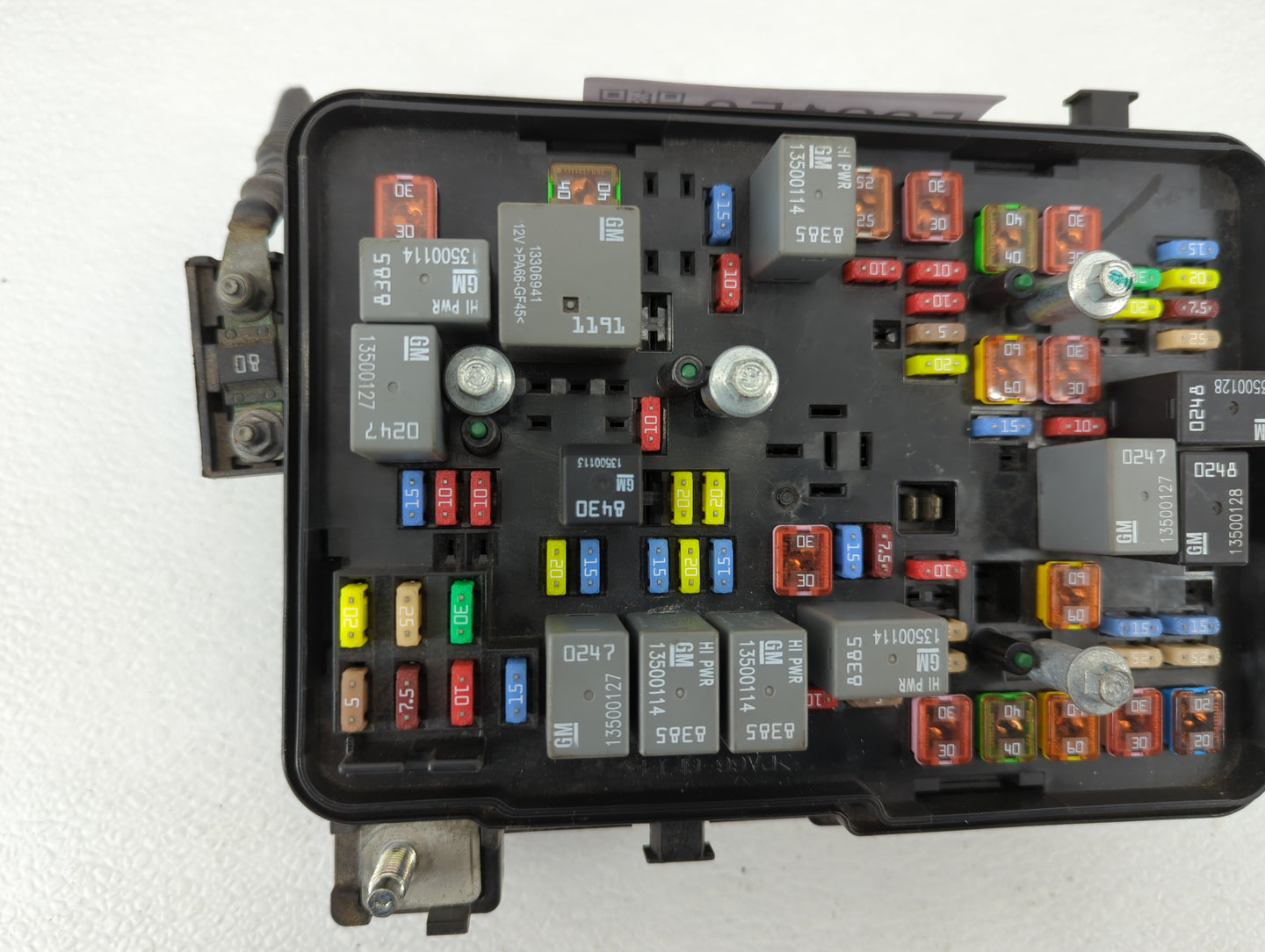 2011 Chevrolet Equinox Fusebox Fuse Box Panel Relay Module P/N:20899629 Fits OEM Used Auto Parts - Oemusedautoparts1.com
