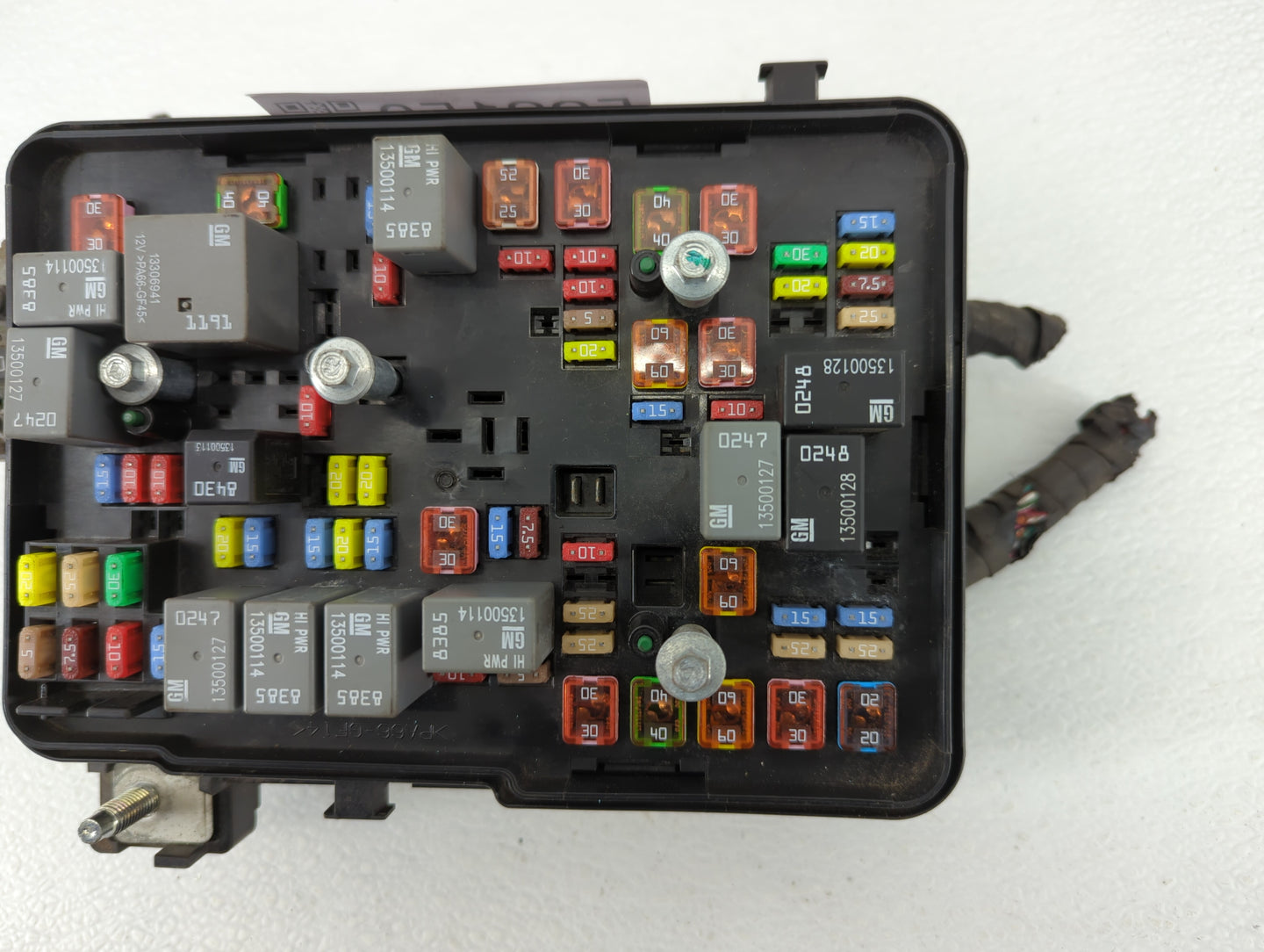 2011 Chevrolet Equinox Fusebox Fuse Box Panel Relay Module P/N:20899629 Fits OEM Used Auto Parts - Oemusedautoparts1.com