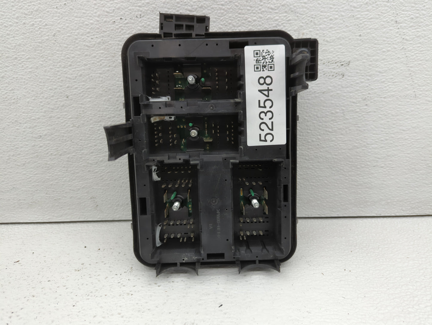2011 Chevrolet Equinox Fusebox Fuse Box Panel Relay Module P/N:20899629 Fits OEM Used Auto Parts - Oemusedautoparts1.com