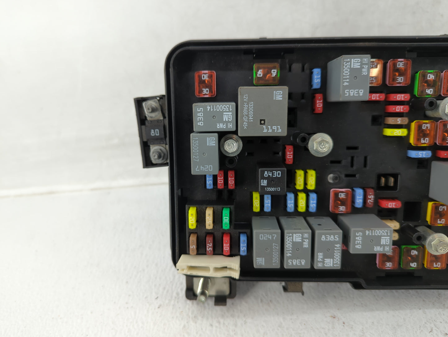 2011 Chevrolet Equinox Fusebox Fuse Box Panel Relay Module P/N:20899629 Fits OEM Used Auto Parts - Oemusedautoparts1.com