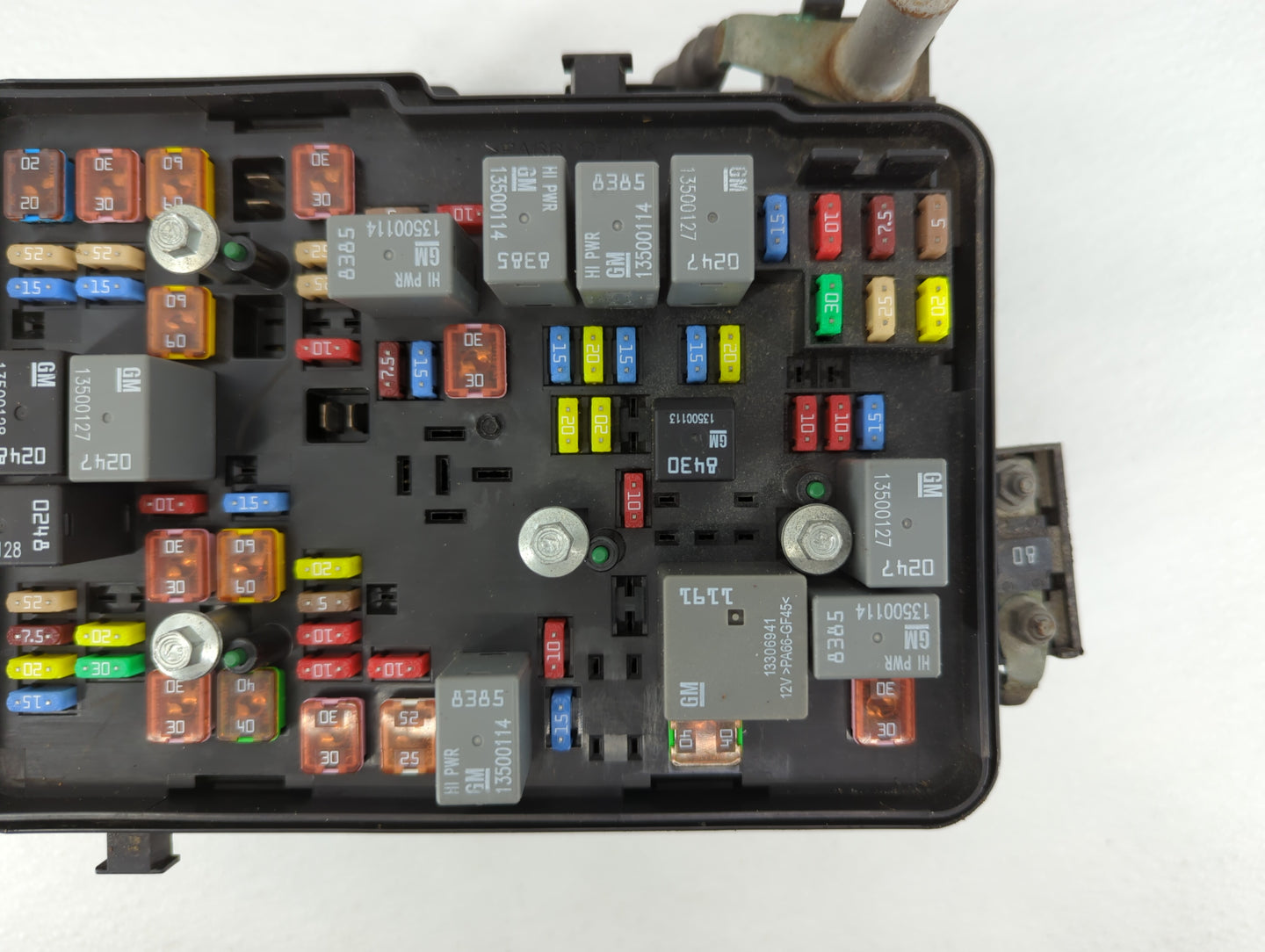 2011 Chevrolet Equinox Fusebox Fuse Box Panel Relay Module P/N:20899629 Fits OEM Used Auto Parts - Oemusedautoparts1.com
