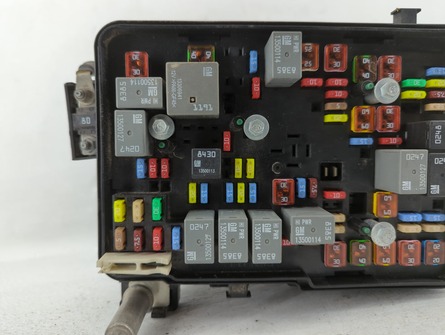 2011 Chevrolet Equinox Fusebox Fuse Box Panel Relay Module P/N:20899629 Fits OEM Used Auto Parts - Oemusedautoparts1.com