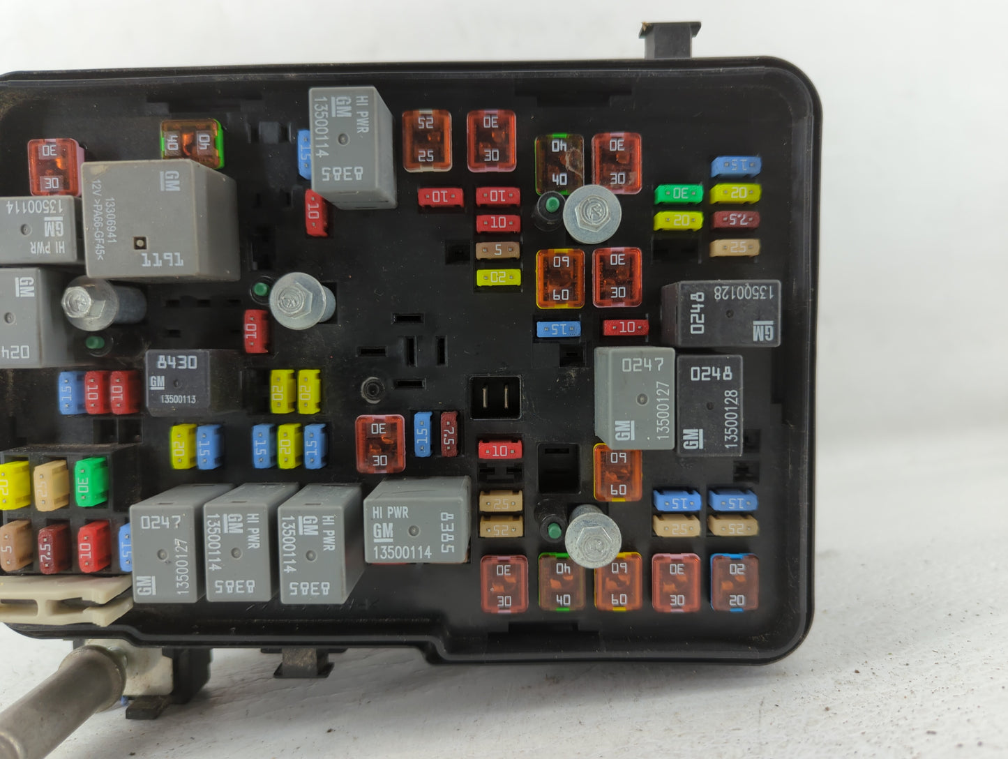 2011 Chevrolet Equinox Fusebox Fuse Box Panel Relay Module P/N:20899629 Fits OEM Used Auto Parts - Oemusedautoparts1.com