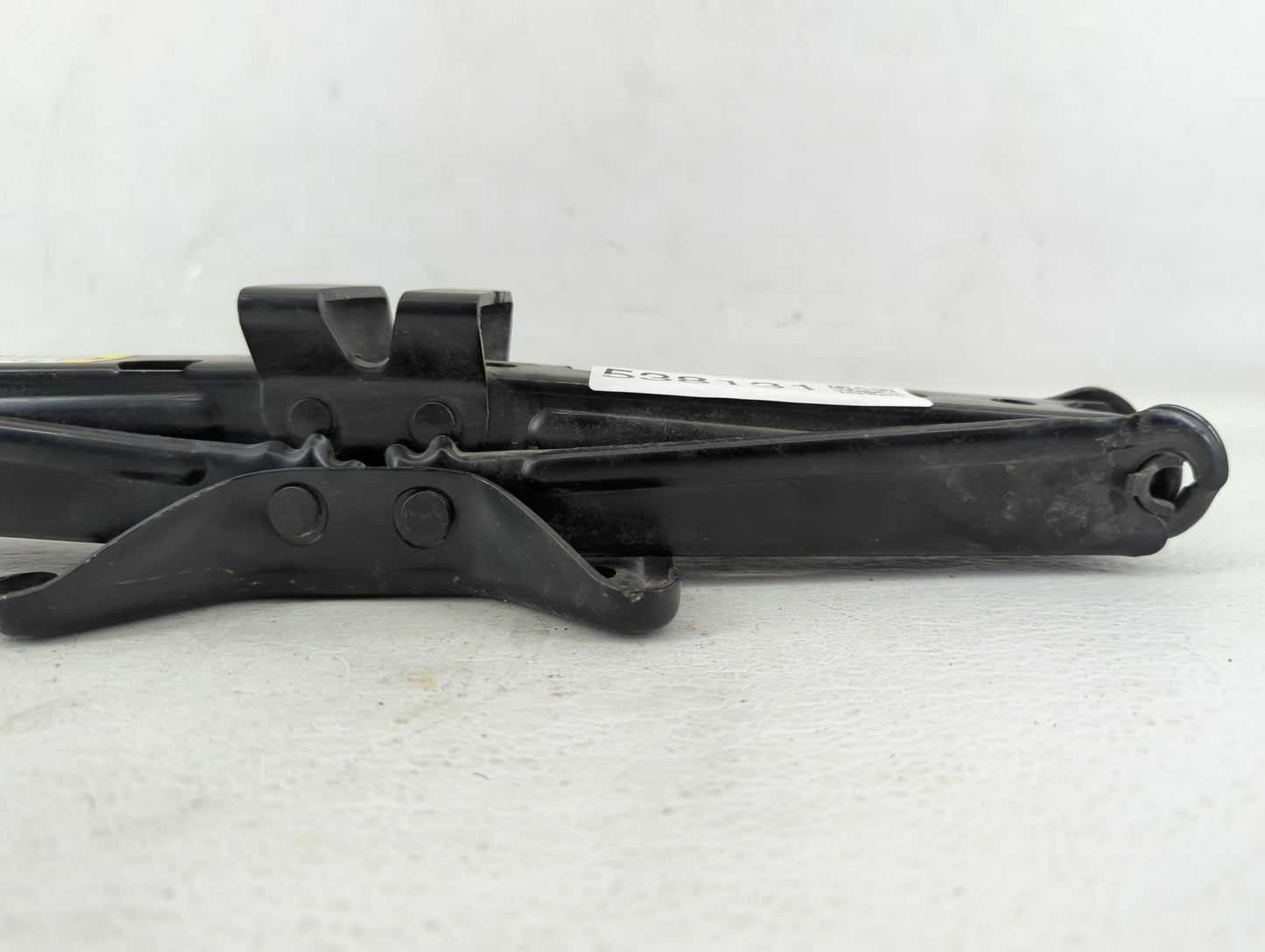 2011 Chevrolet Equinox Spare Scissor Car Jack - Oemusedautoparts1.com