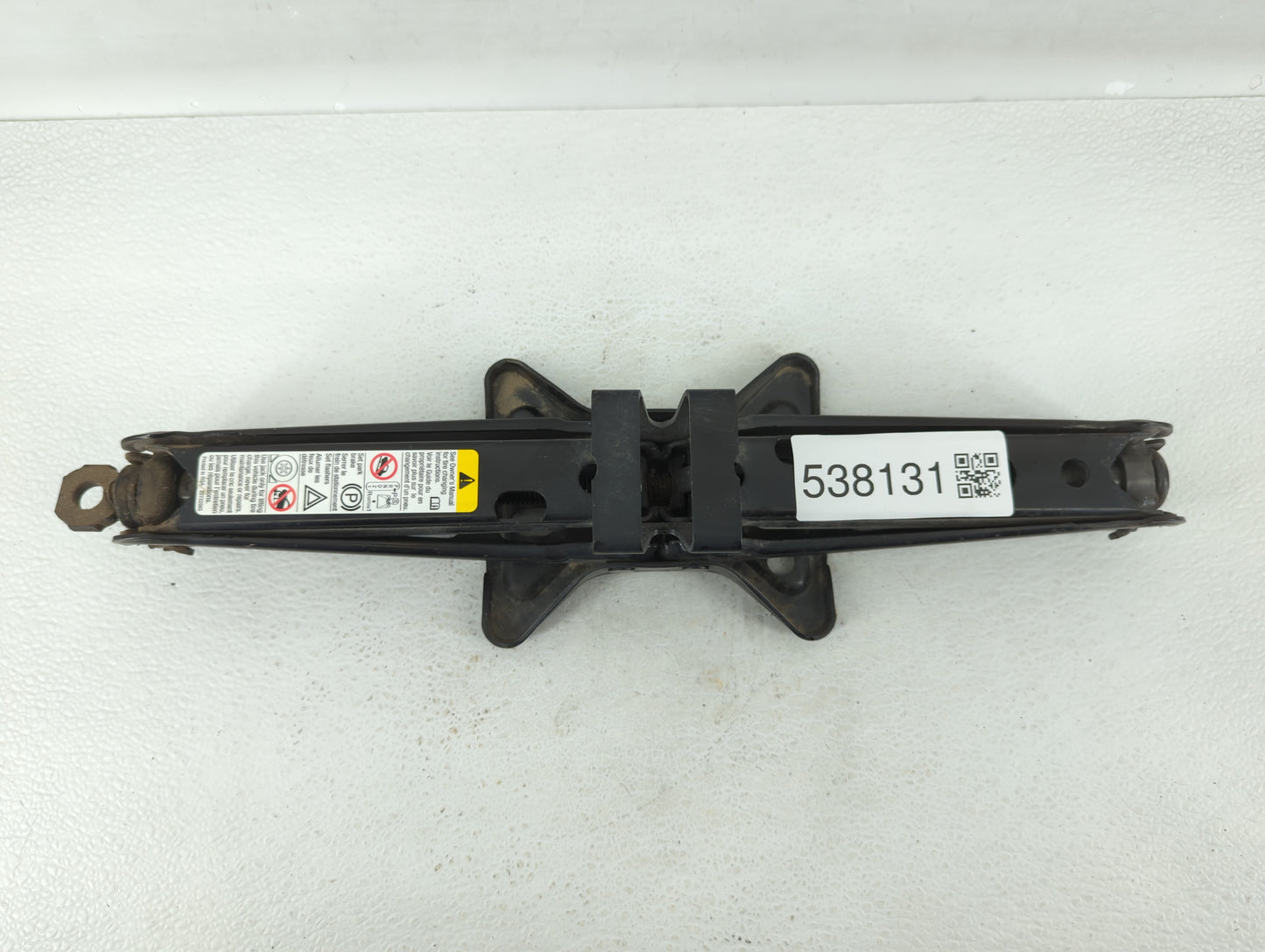 2011 Chevrolet Equinox Spare Scissor Car Jack 538131 - Oemusedautoparts1.com