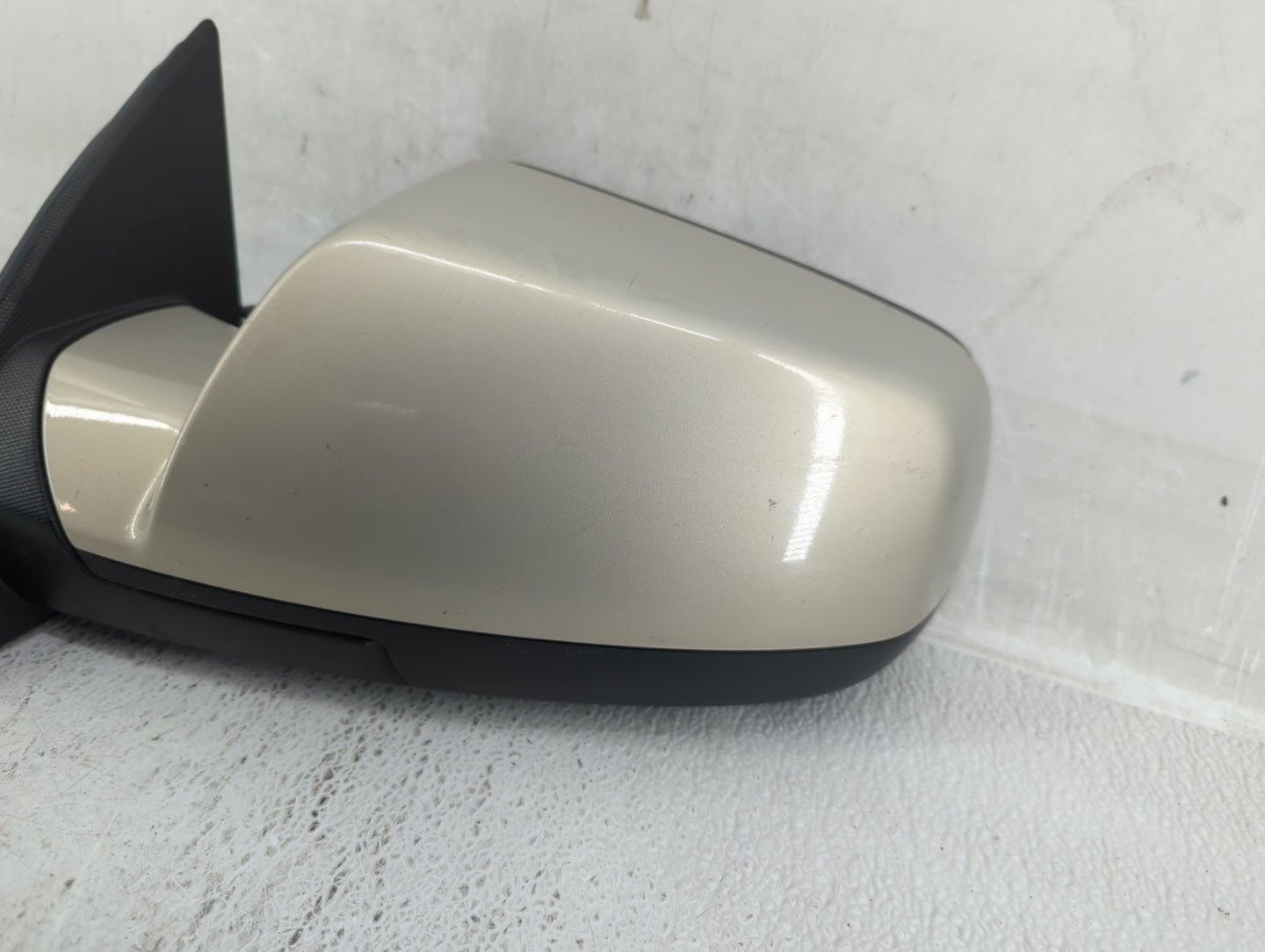 2010-2011 Chevrolet Equinox Driver Side View Mirror - Left Door Mirror OEM Used - Oemusedautoparts1.com