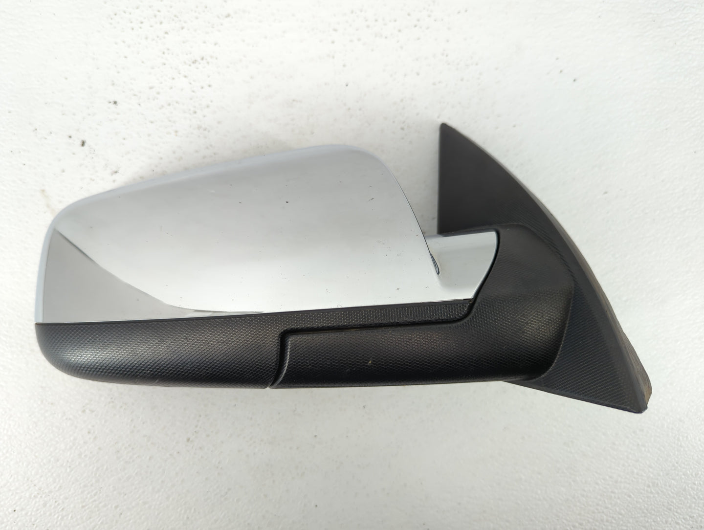 2010-2011 Chevrolet Equinox Passenger Side View Mirror - Right Door Mirror OEM Used - Oemusedautoparts1.com