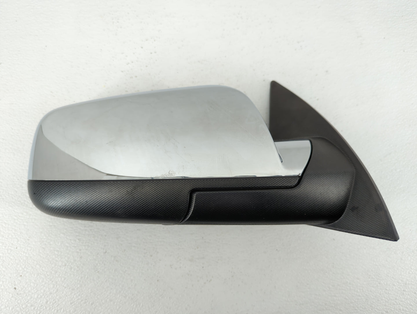 2010-2011 Chevrolet Equinox Passenger Side View Mirror - Right Door Mirror OEM Used - Oemusedautoparts1.com