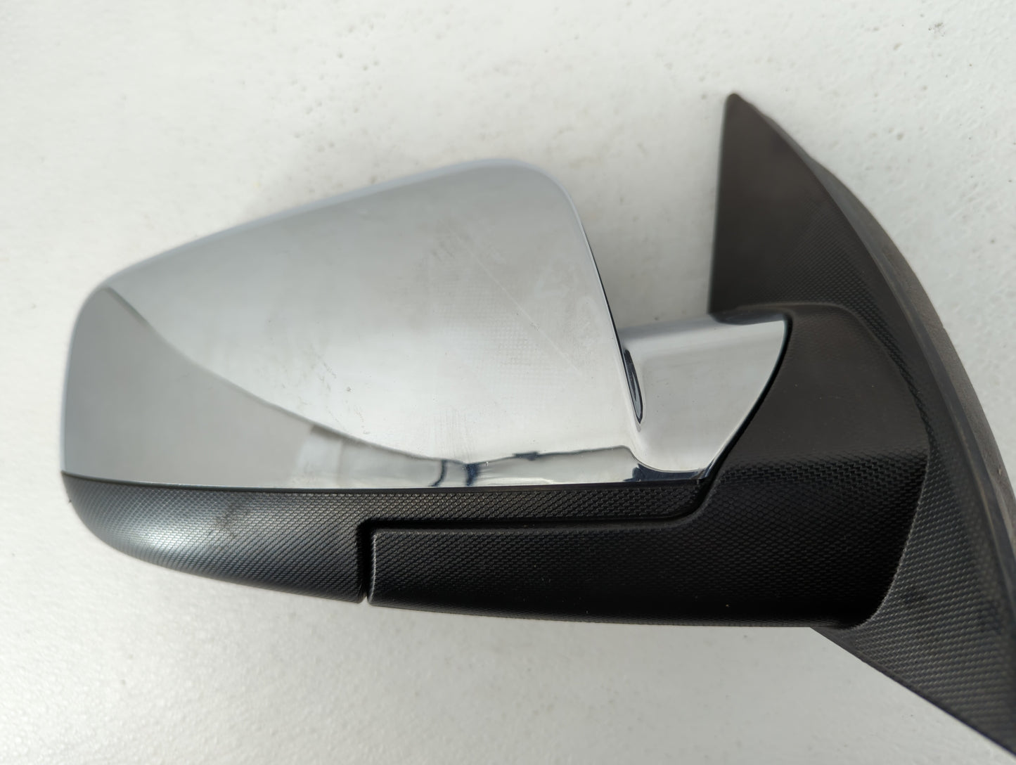 2010-2011 Chevrolet Equinox Passenger Side View Mirror - Right Door Mirror OEM Used - Oemusedautoparts1.com