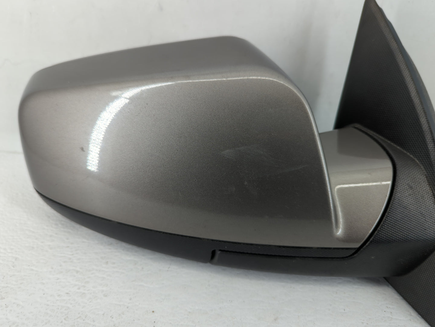 2010-2011 Chevrolet Equinox Passenger Side View Mirror - Right Door Mirror OEM Used - Oemusedautoparts1.com