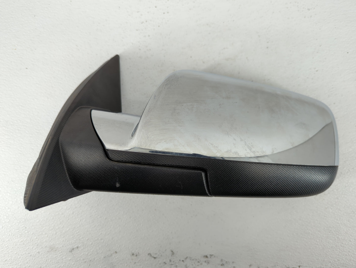 2010-2011 Chevrolet Equinox Driver Side View Mirror - Left Door Mirror OEM Used - Oemusedautoparts1.com