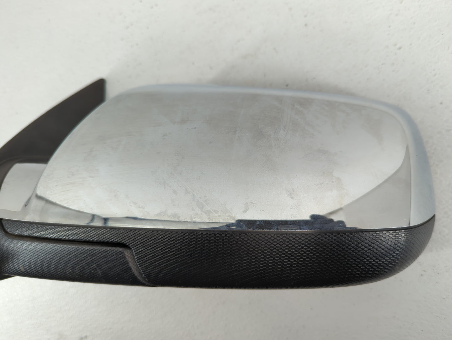 2010-2011 Chevrolet Equinox Driver Side View Mirror - Left Door Mirror OEM Used - Oemusedautoparts1.com