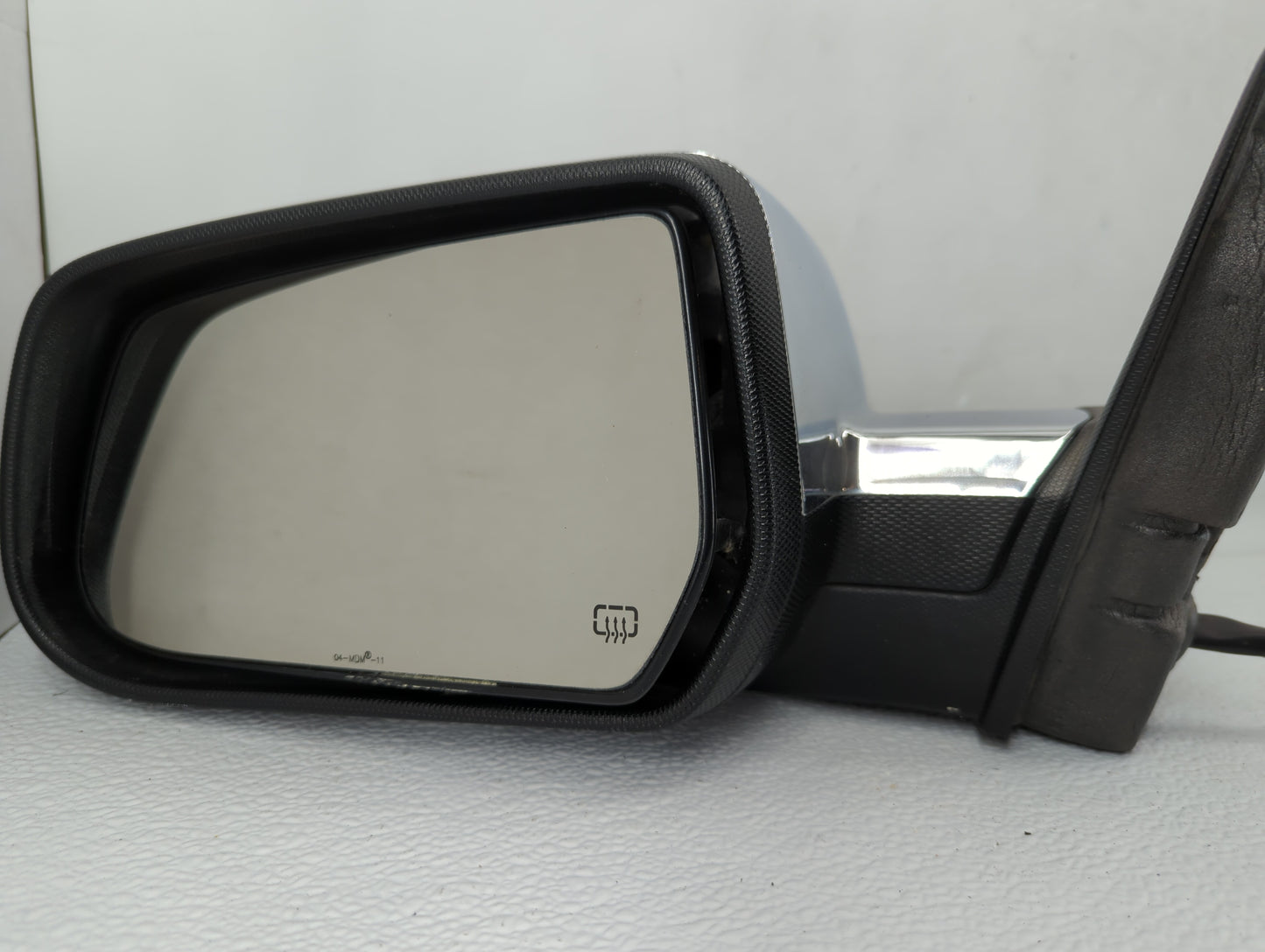 2010-2011 Chevrolet Equinox Driver Side View Mirror - Left Door Mirror OEM Used - Oemusedautoparts1.com