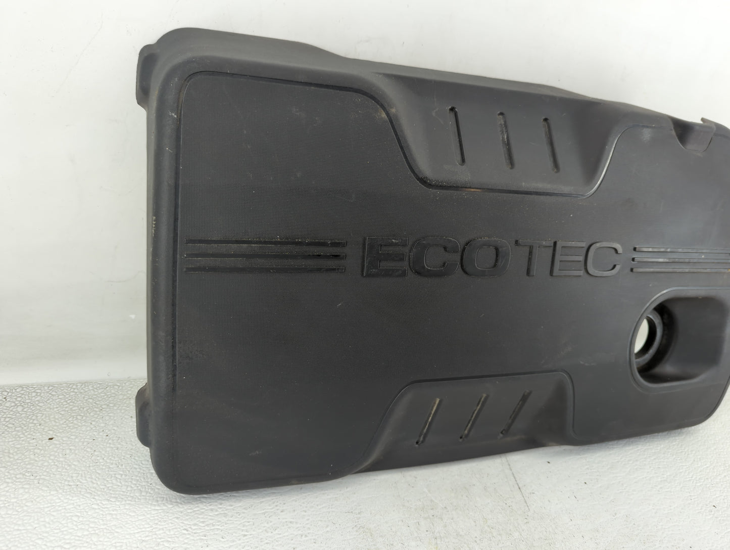 2011 Chevrolet Equinox Engine Cover - Oemusedautoparts1.com