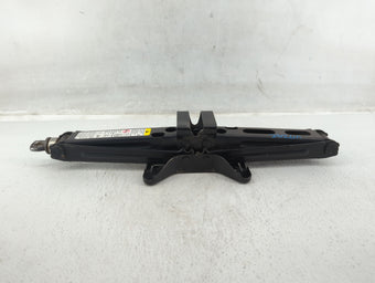 compare product 2011 Chevrolet Equinox Spare Scissor Car Jack 548019