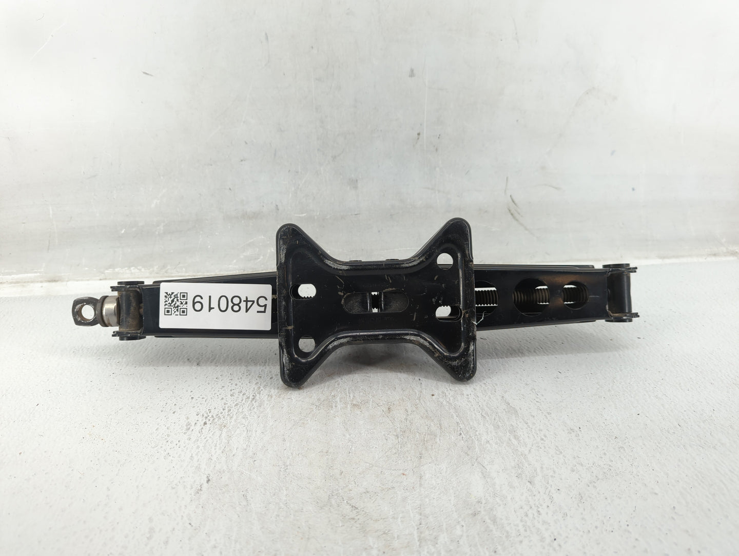 2011 Chevrolet Equinox Spare Scissor Car Jack 548019 - Oemusedautoparts1.com