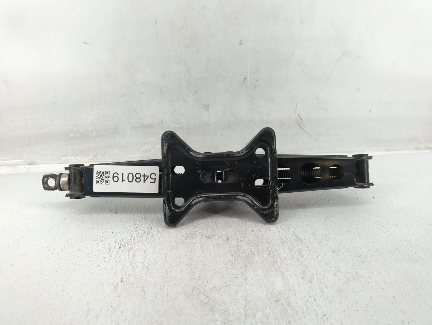 2011 Chevrolet Equinox Spare Scissor Car Jack 548019 - Oemusedautoparts1.com